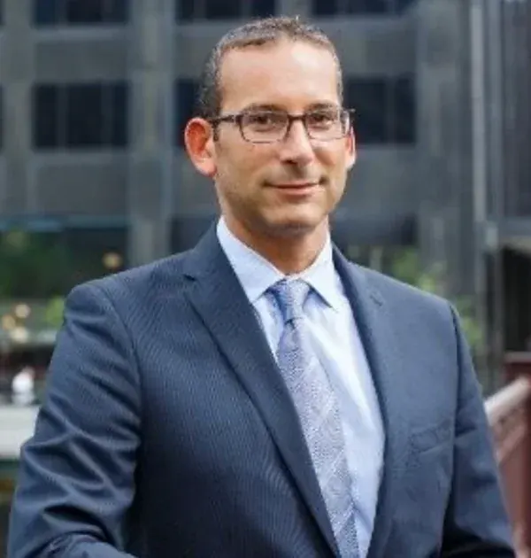 Robert Strauss